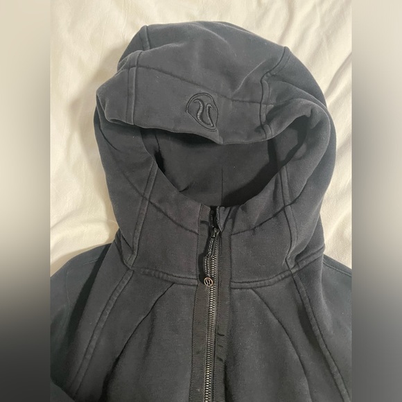 Black lululemon zip up scuba jacket size 6 - Picture 2 of 6